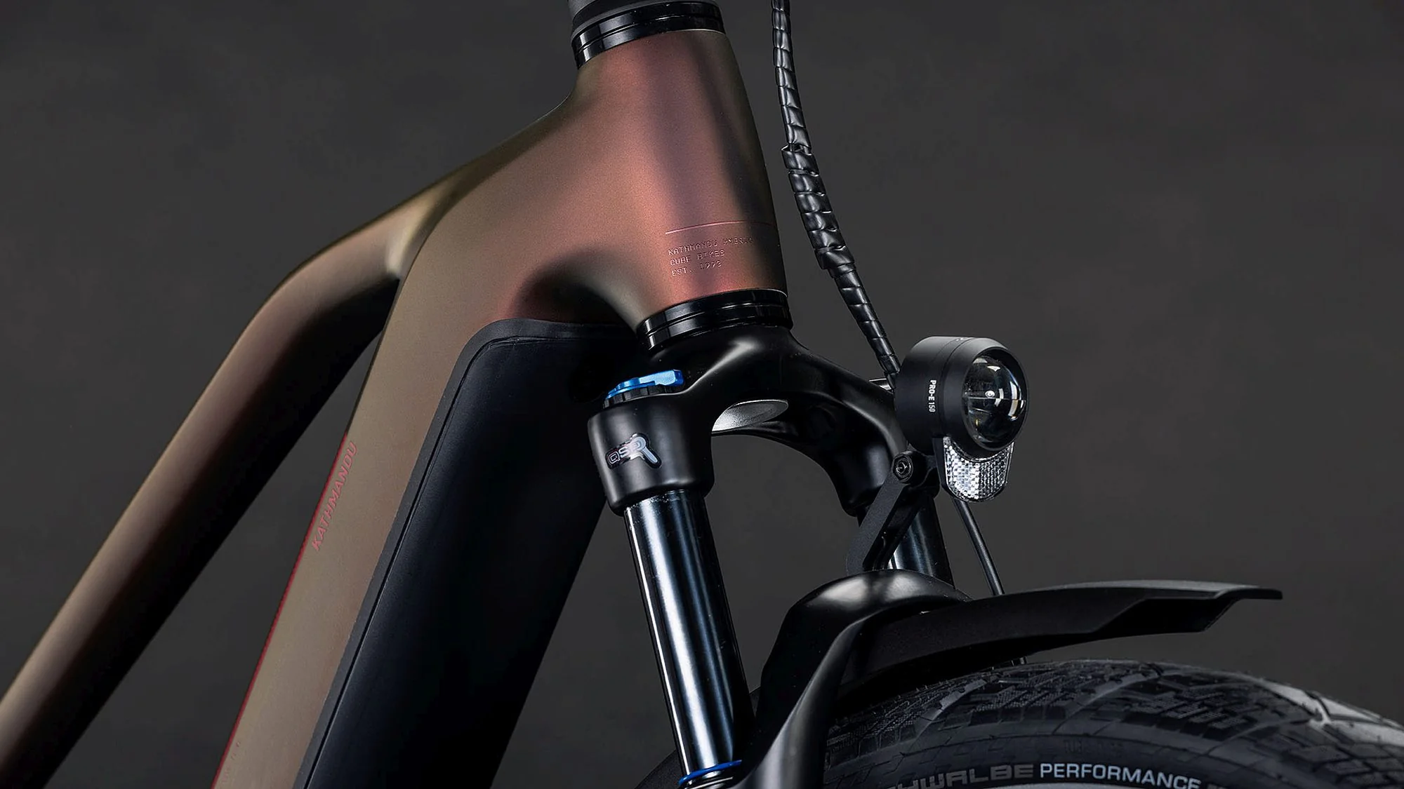 CUBE KATHMANDU HYBRID PRO 800 SUNGLOW/CHROME - Image 13