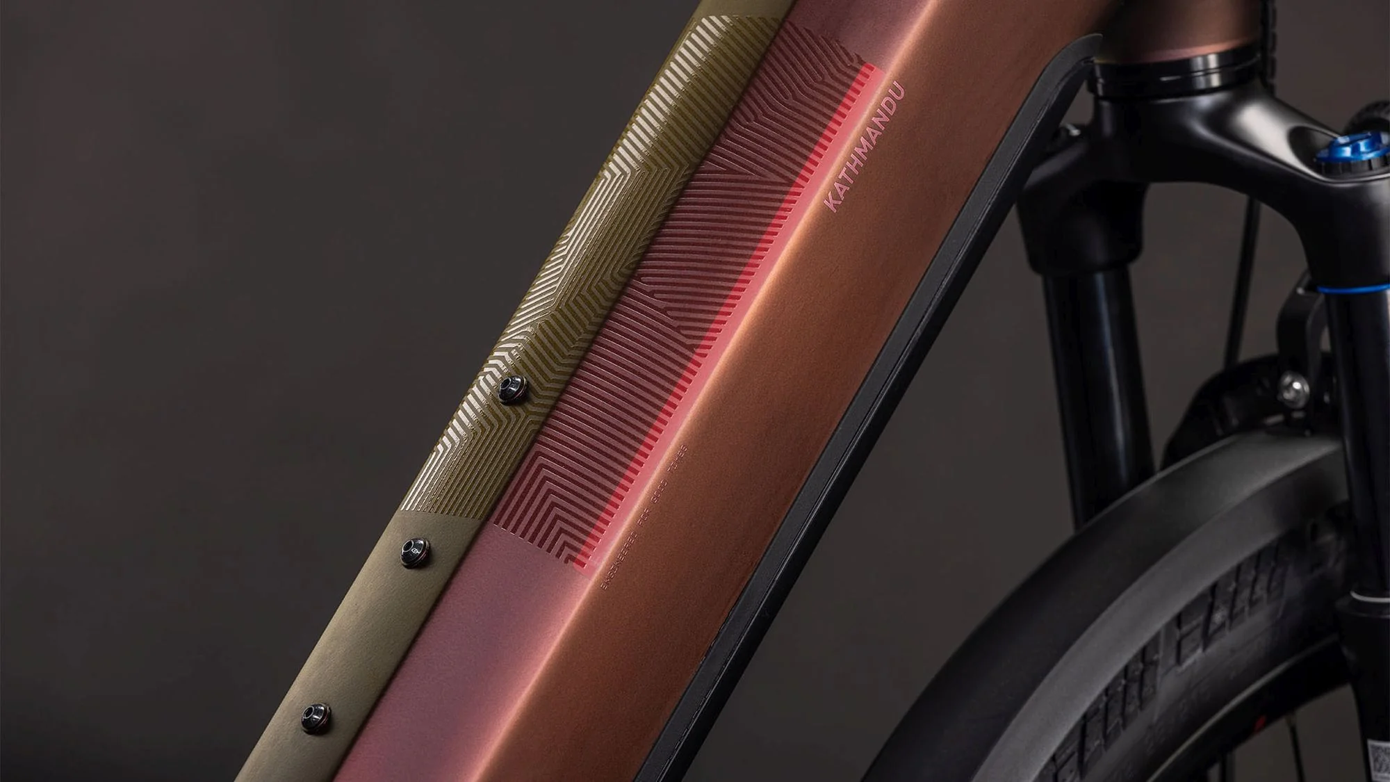 CUBE KATHMANDU HYBRID PRO 800 SUNGLOW/CHROME - Image 17