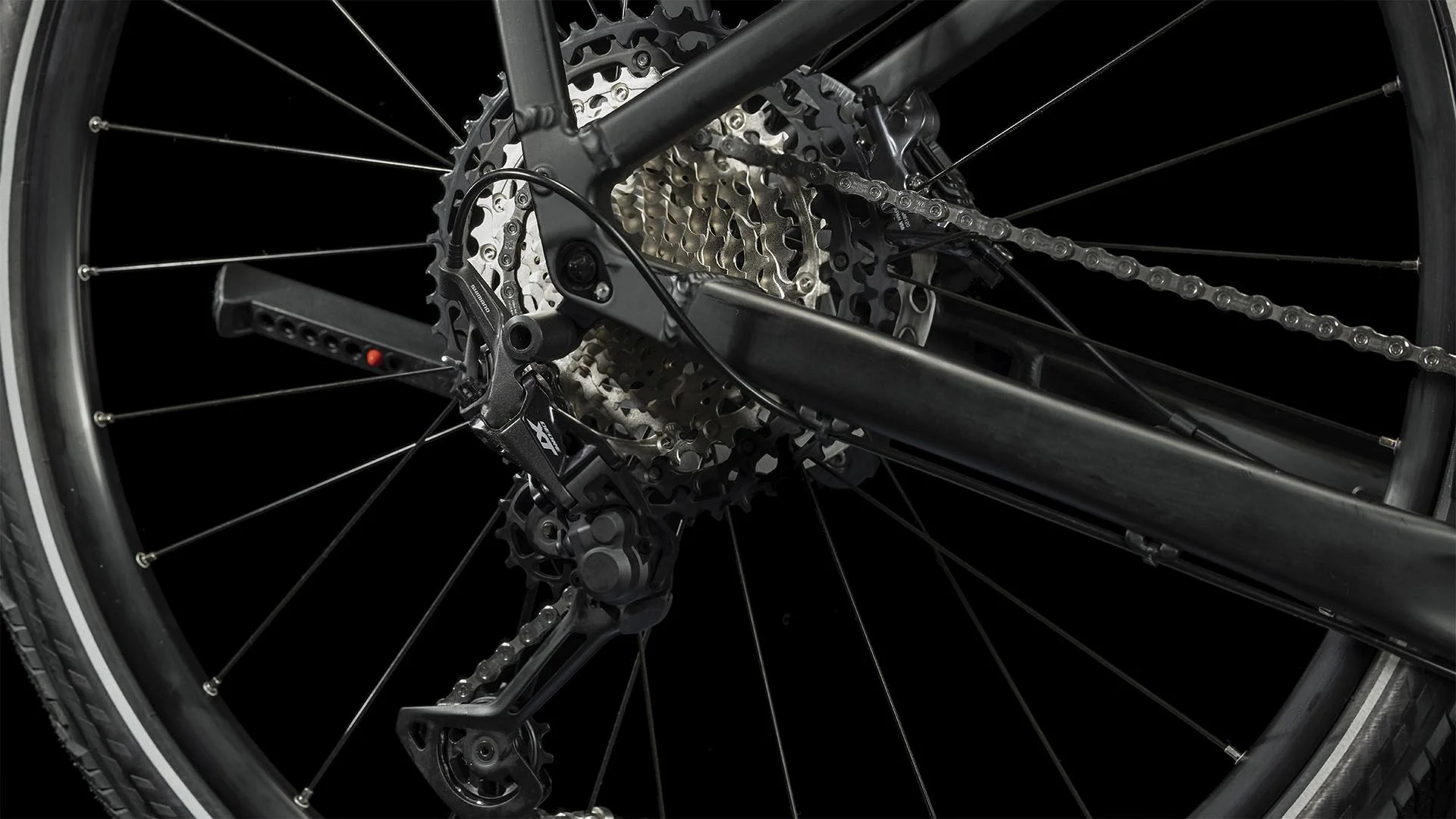 CUBE KATHMANDU HYBRID SLT 750 BLACK/METAL - Image 11