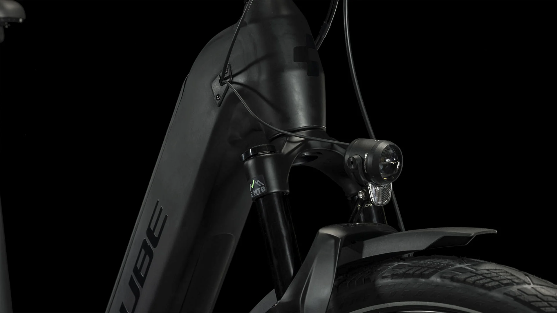 CUBE KATHMANDU HYBRID SLT 750 BLACK/METAL - Image 17