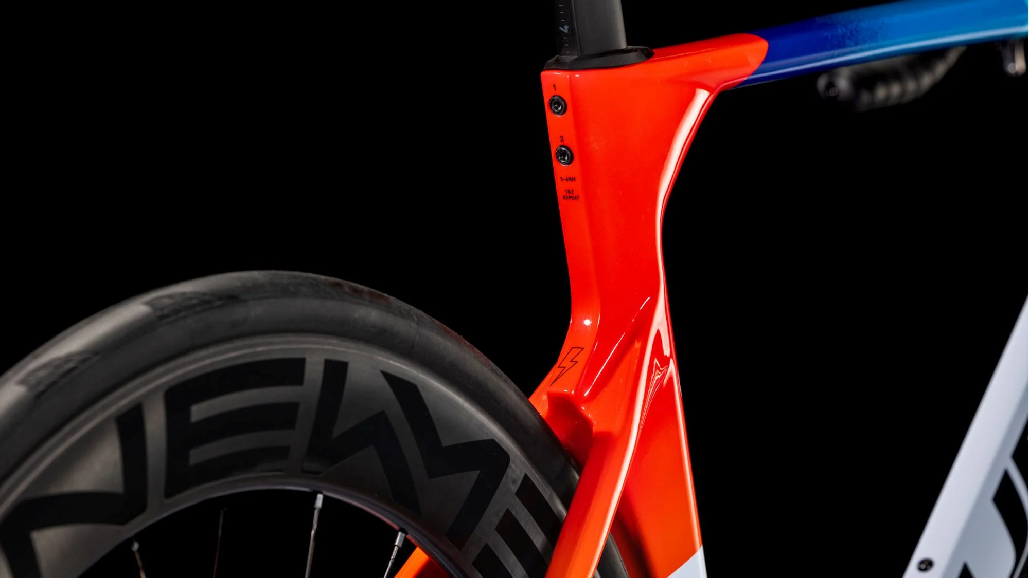 CUBE LITENING AERO C:68X RACE TEAMLINE - Image 4