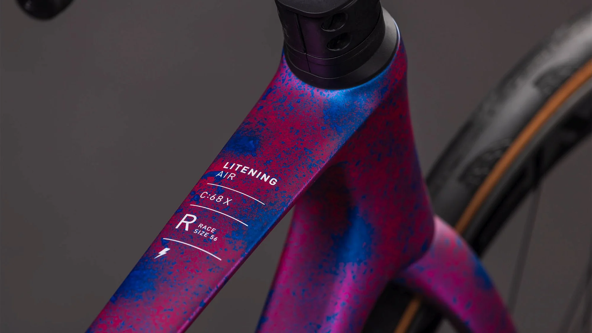 CUBE LITENING AIR C:68X RACE DAZZLEPINK/BLUE - Image 2
