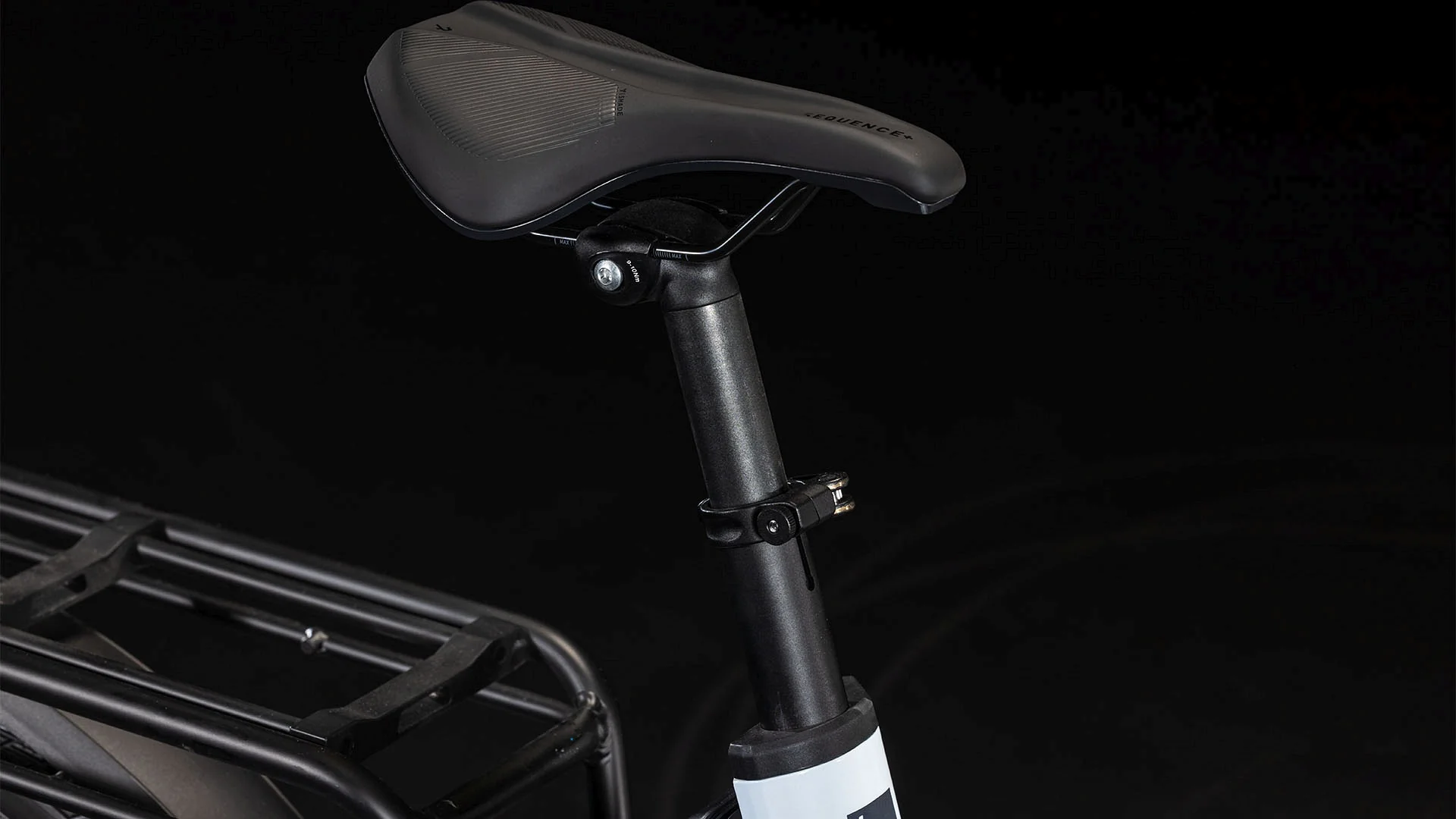 Cube Longtail Sport Hybrid 725 Flashwhite/Reflex - Image 6