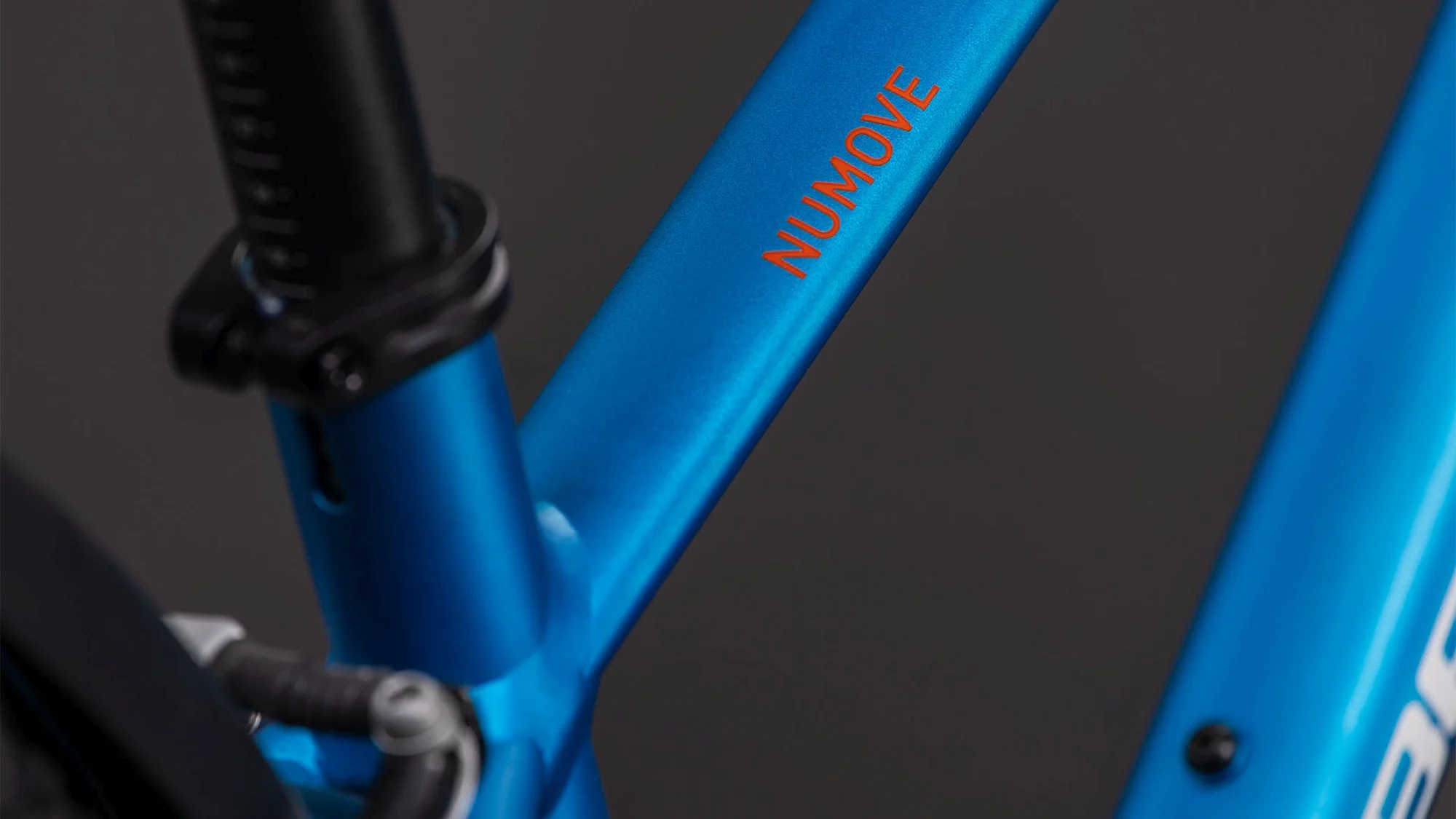 CUBE NUMOVE 240 FE TOPASBLUE/NEBULA - Image 3