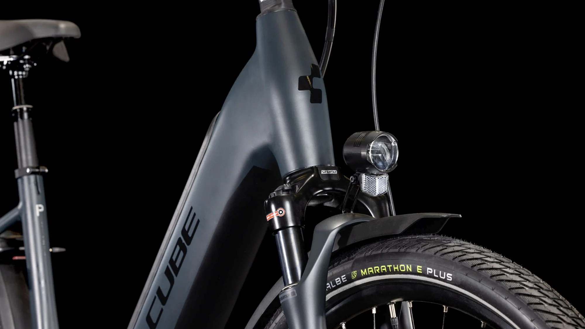 CUBE SUPREME HYBRID DELUXE PRO 625 NIGHT/BLACK - Image 6