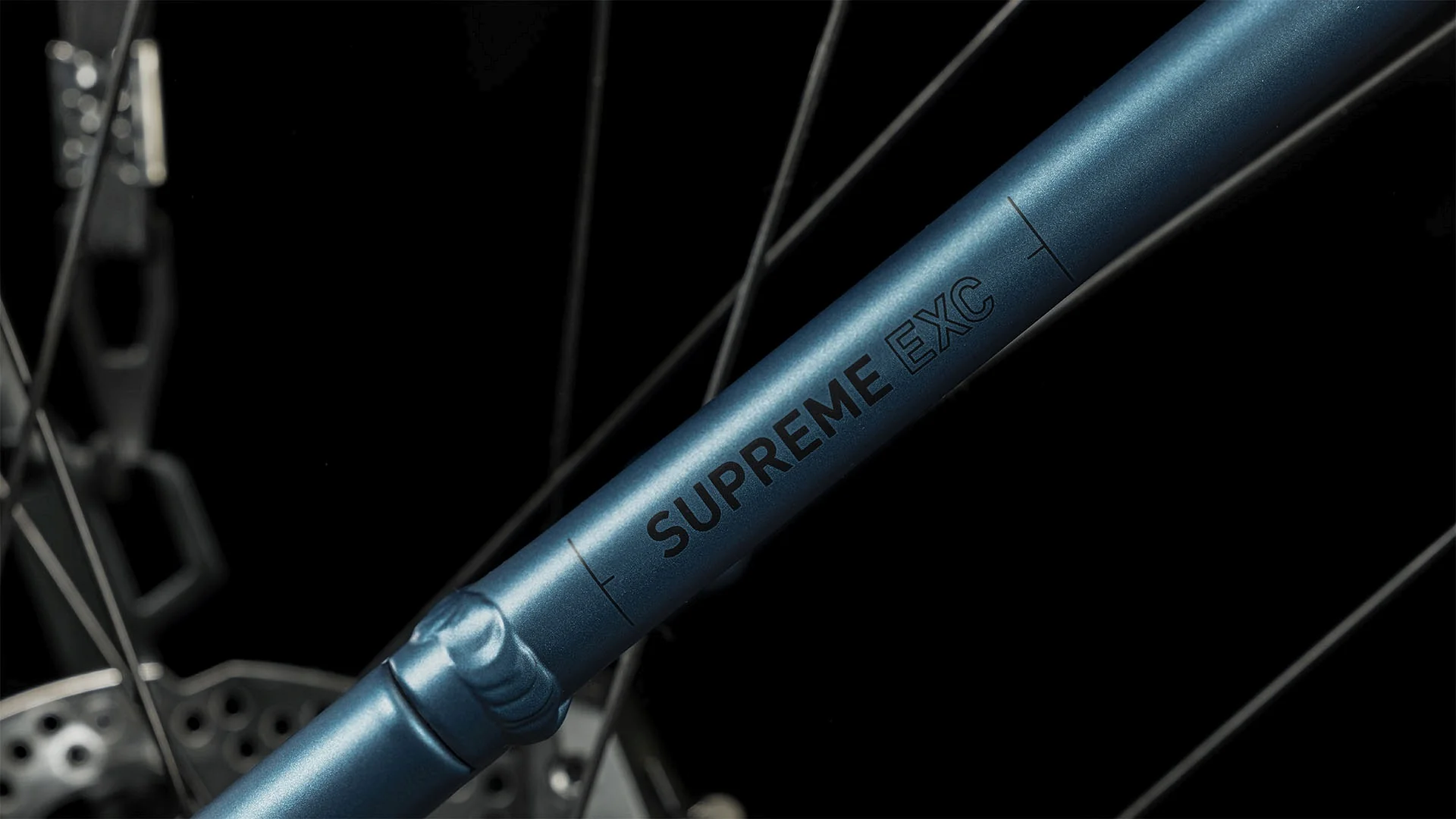 CUBE SUPREME HYBRID EXC 625 SE BLUE/BLACK - Image 4