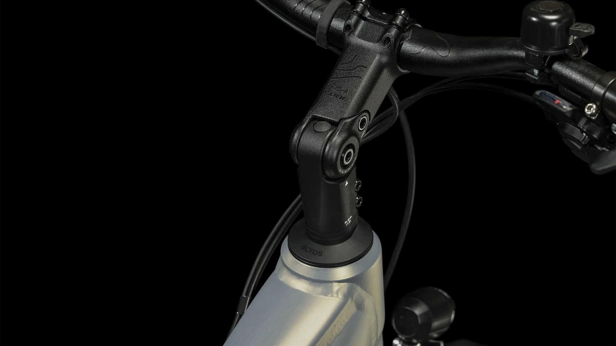 CUBE TOURING HYBRID PRO 625 PEARLYSILVER/BLACK - Image 2