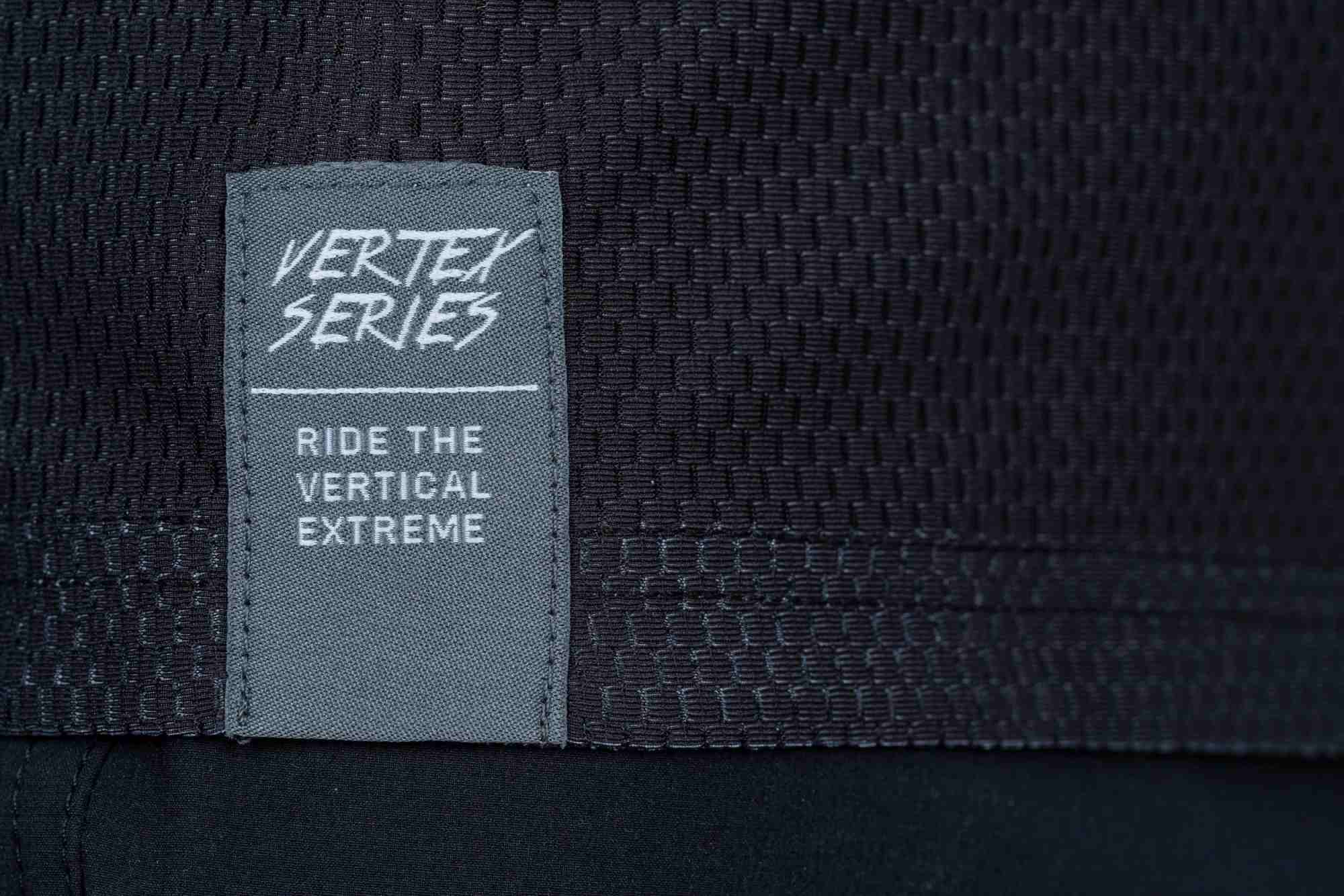 CUBE VERTEX ROUND NECK JERSEY SS XS - Image 3
